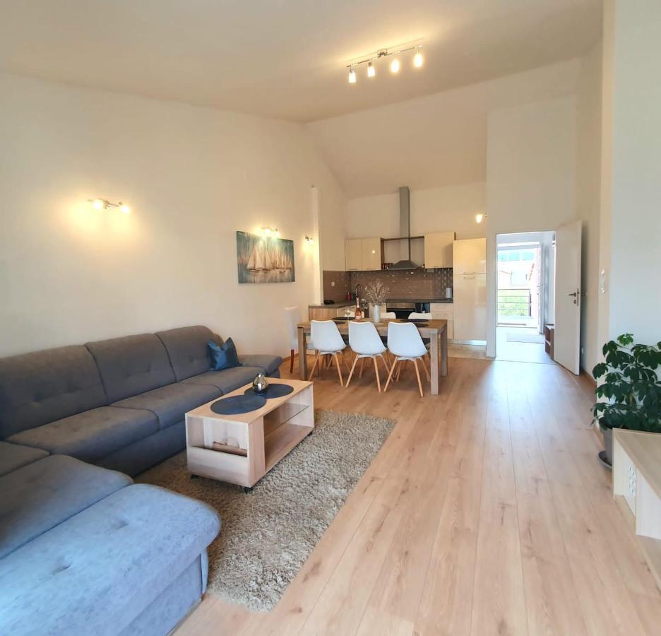 Kadena Apartment *